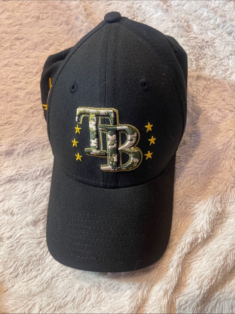 Tampa Bay rays Armed Forces day have size small/medium